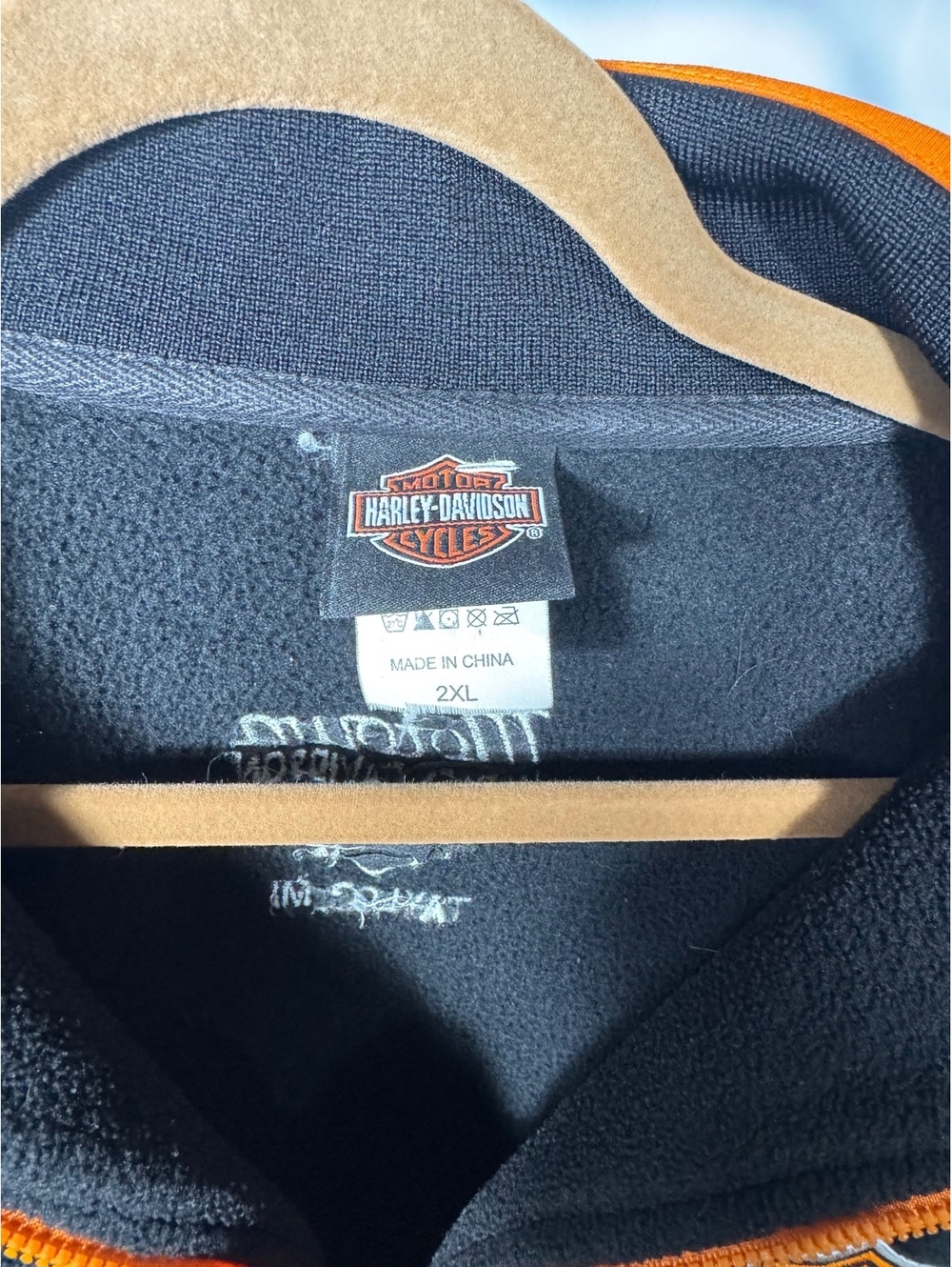 Harley-Davidson Men's 2XL Black Fleece Pullover with Orange Trim - Picture 2 of 3
